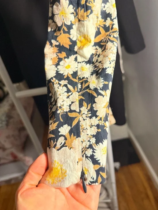 Abercrombie & Fitch Black Floral Square-Neck Tank with Cream and Yellow Blooms - Picture 3 of 4